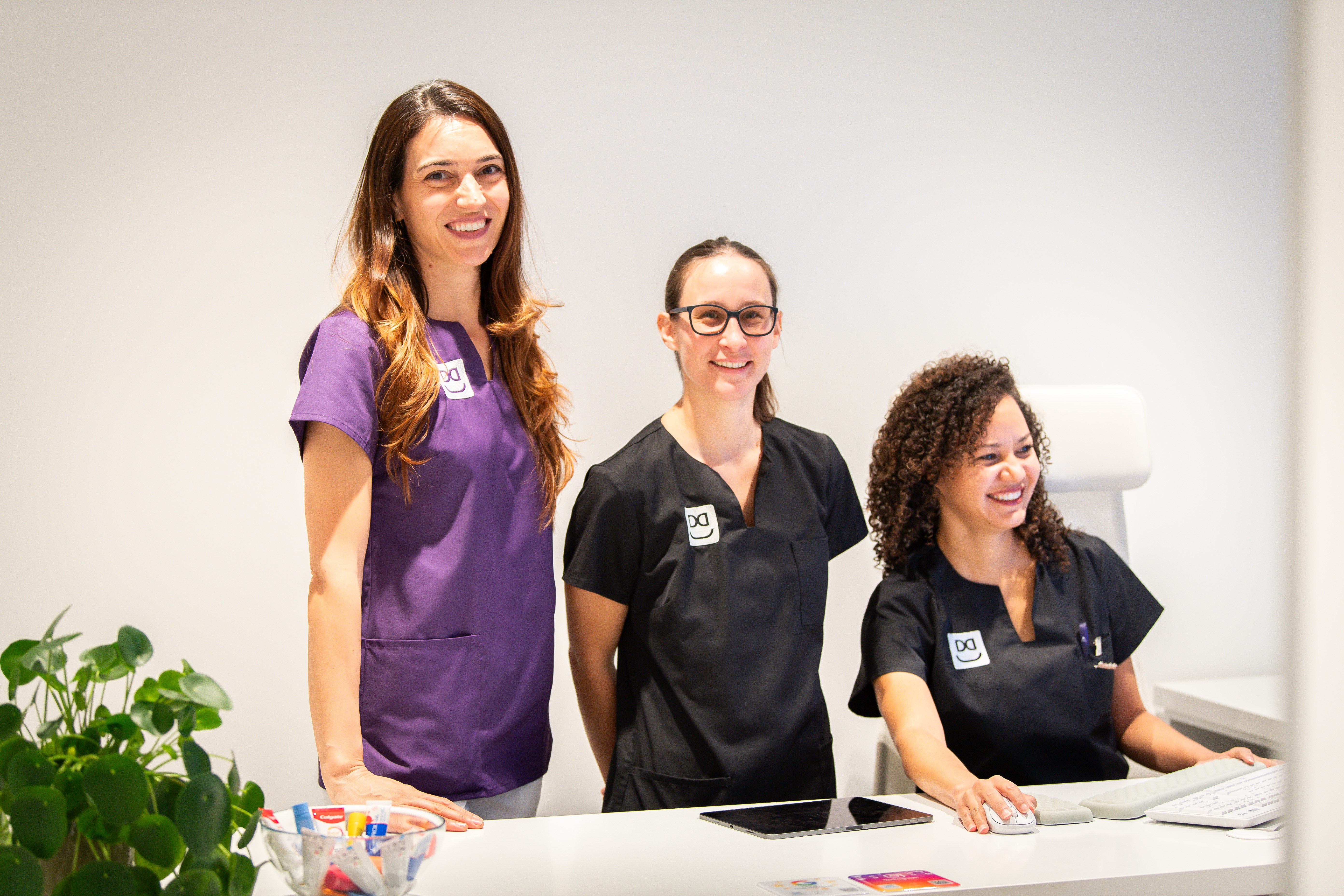 Équipe de dentistes expérimentés de la Clinique Dentaire Dorigny près de Lausanne